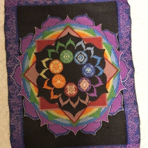 Chakra inspired mini wall hanging - Picture 2 of 7